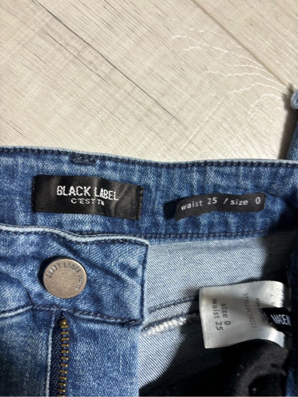 Black Label C’est Toi High Rise Raw Hem Skinny Jeans Size 0 - Picture 8 of 15